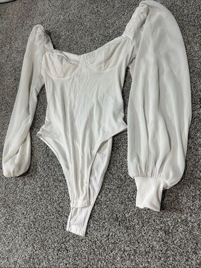 White Puff Sleeve Sweetheart Bodysuit